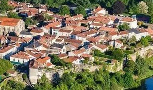 利州回乡建别墅为什么一定要选专业乡墅公司